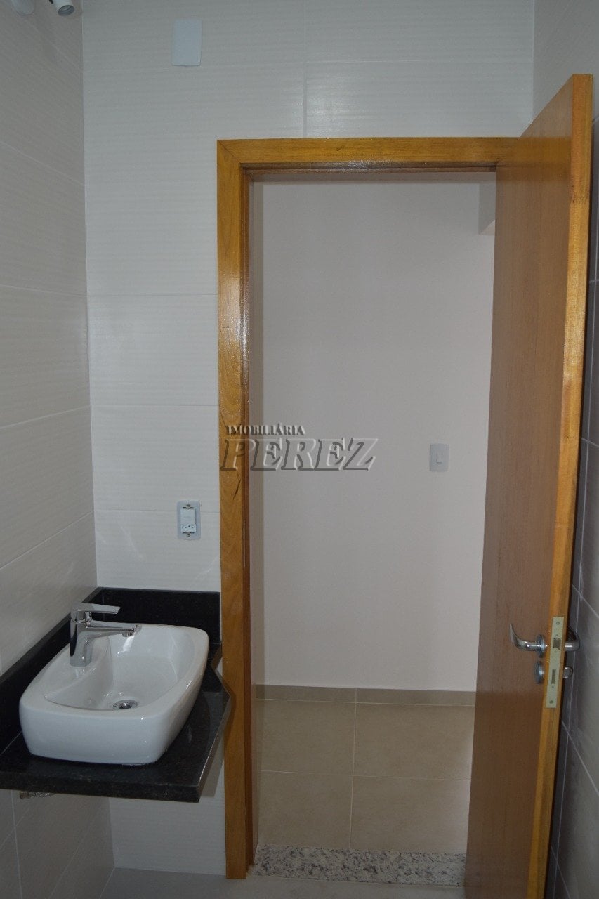 Casa para alugar no Jardim Bandeirantes, região oeste de Londrina