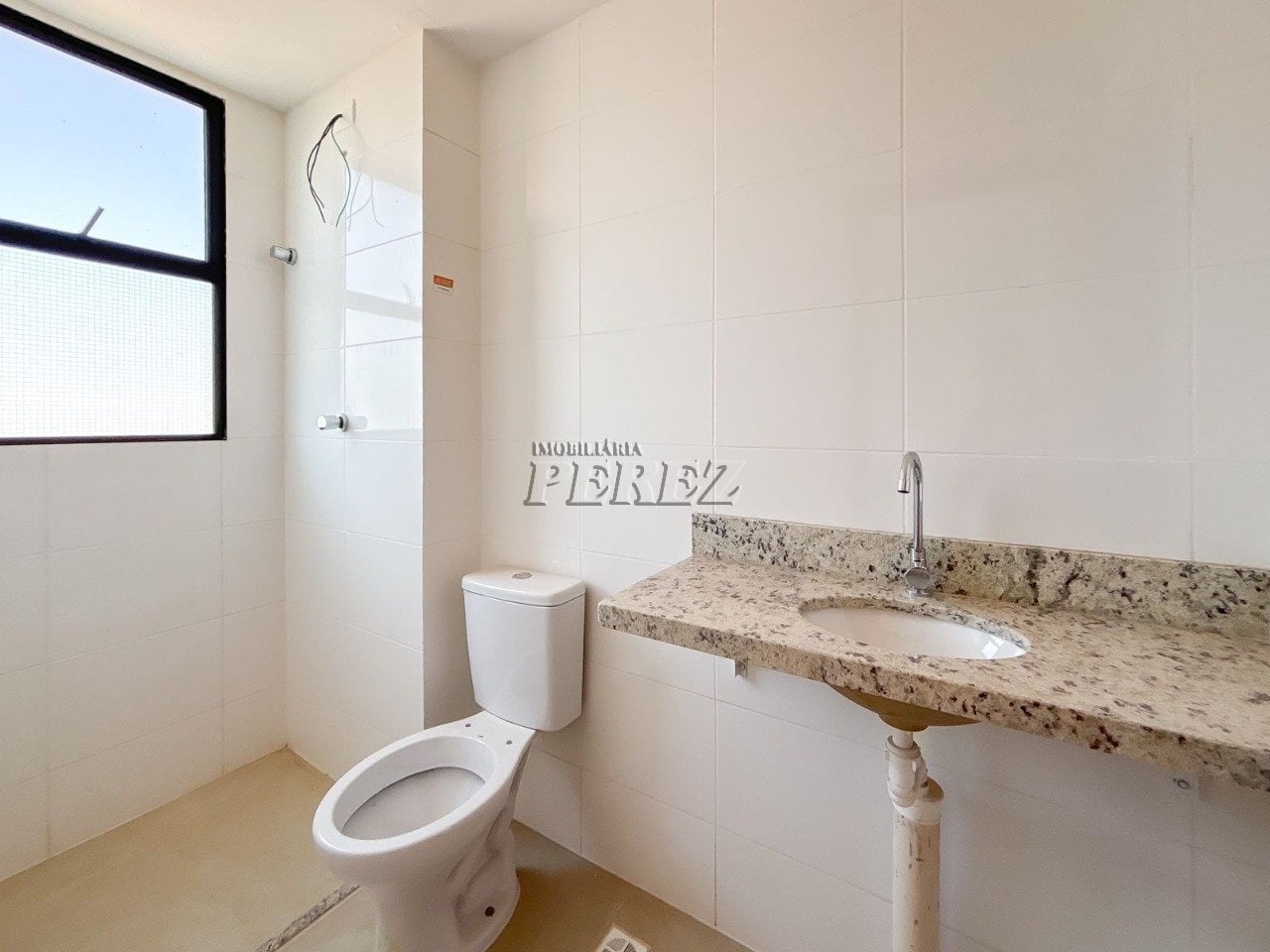 Apartamento à venda no Residencial Le Chalet - Região oeste de Londrina