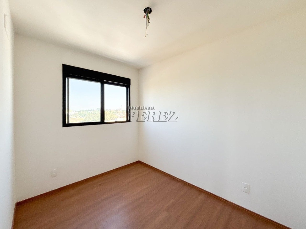 Apartamento à venda no Residencial Le Chalet - Região oeste de Londrina