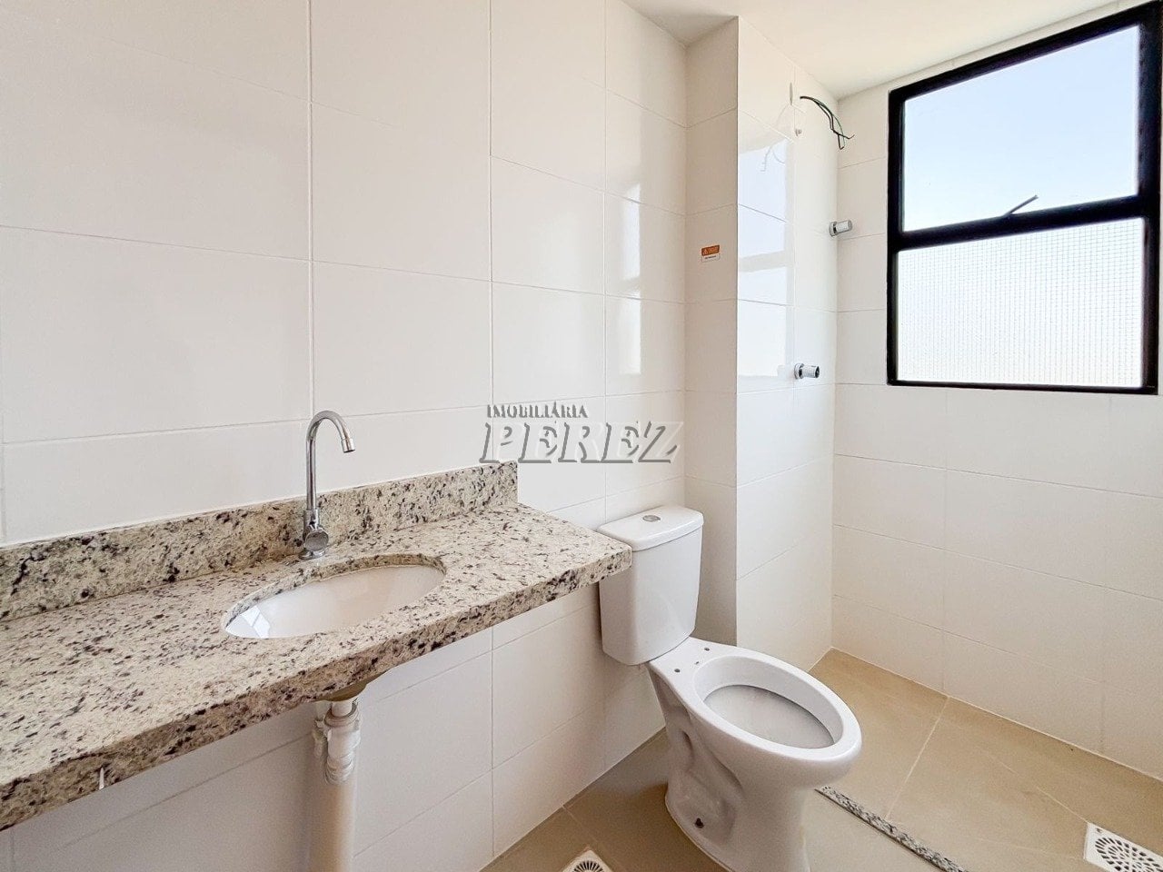 Apartamento à venda no Residencial Le Chalet - Região oeste de Londrina