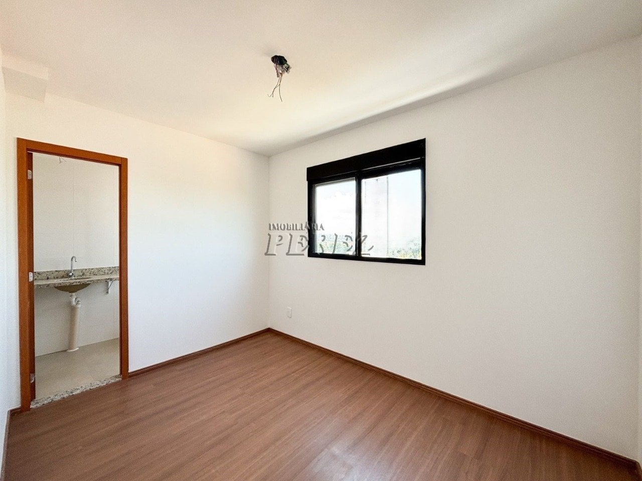 Apartamento à venda no Residencial Le Chalet - Região oeste de Londrina
