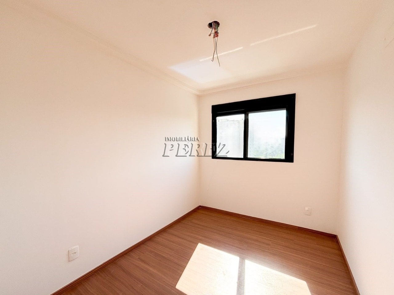 Apartamento à venda no Residencial Le Chalet - Região oeste de Londrina