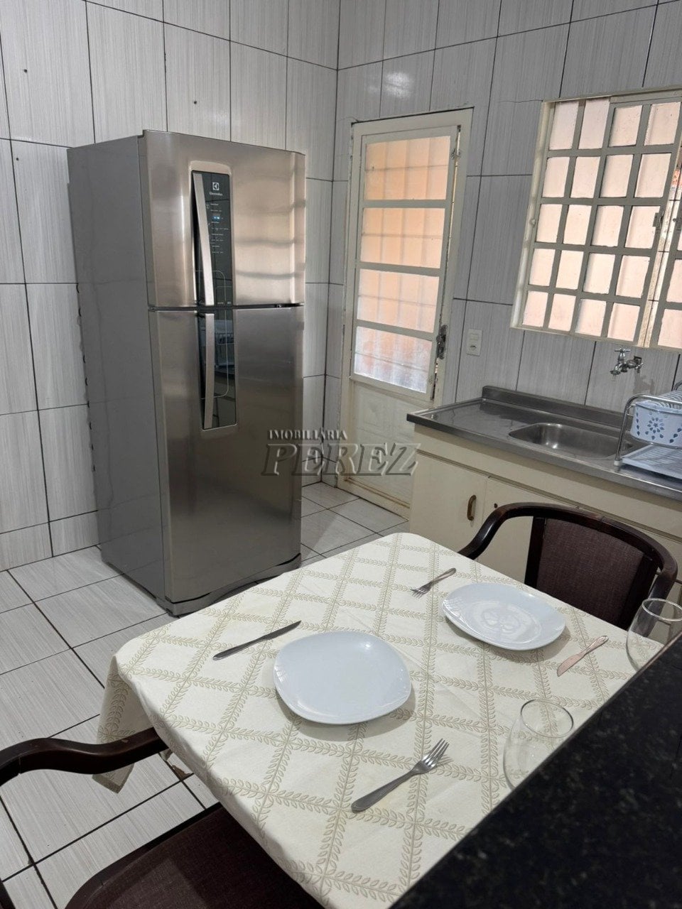 Casa à venda no Jardim Maria Lúcia, região oeste de Londrina