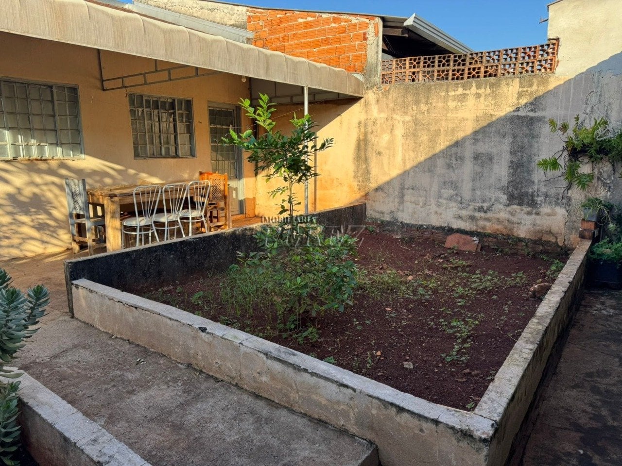 Casa à venda no Jardim Maria Lúcia, região oeste de Londrina