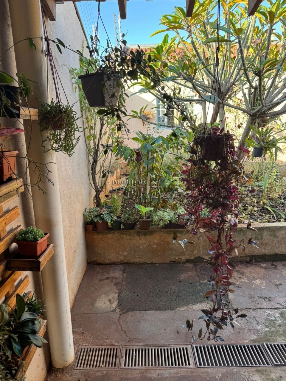 Casa à venda no Jardim Maria Lúcia, região oeste de Londrina