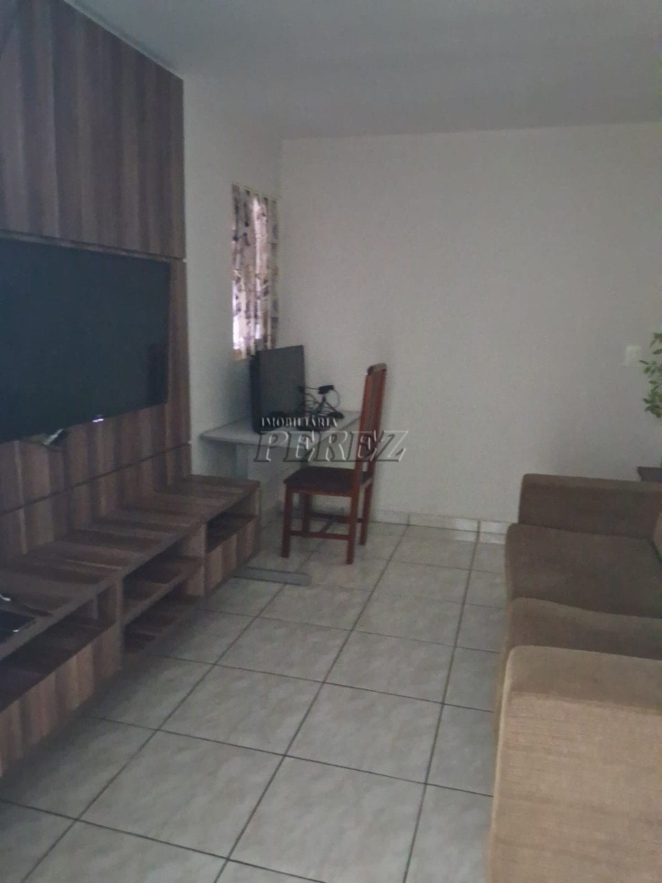 Casa à venda no Jardim Maria Lúcia, região oeste de Londrina