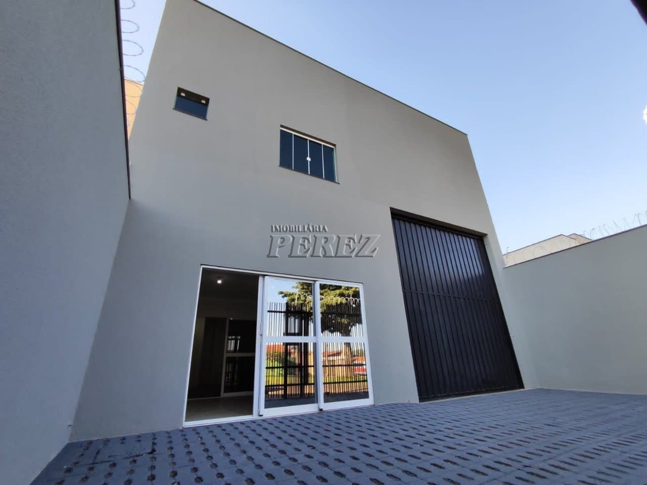 Galpão / Depósito / Armazém para alugar, 218m² - Jardim Belo Horizonte