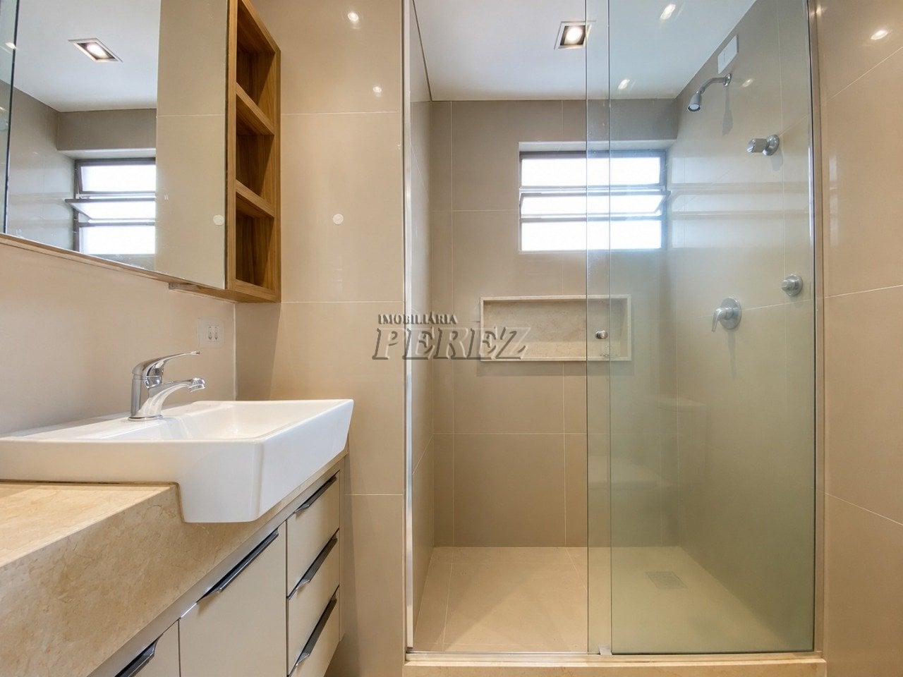 Apartamento à venda no Residencial Shangri-lá, região oeste de Londrina
