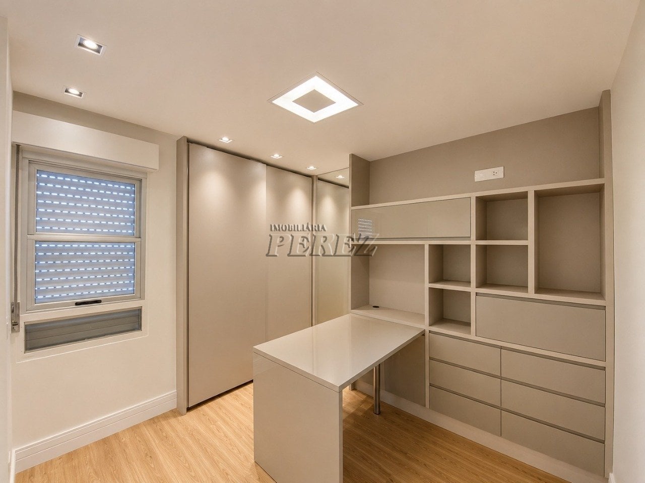 Apartamento à venda no Residencial Shangri-lá, região oeste de Londrina