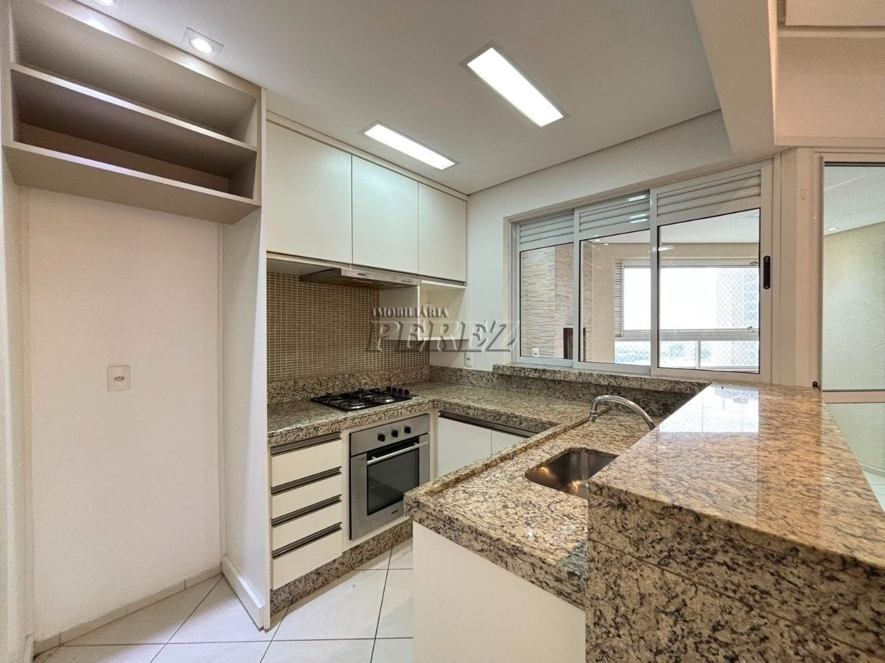 Apartamento à venda e locação no Edifício Vivere Palhano, na região sul de Londrina