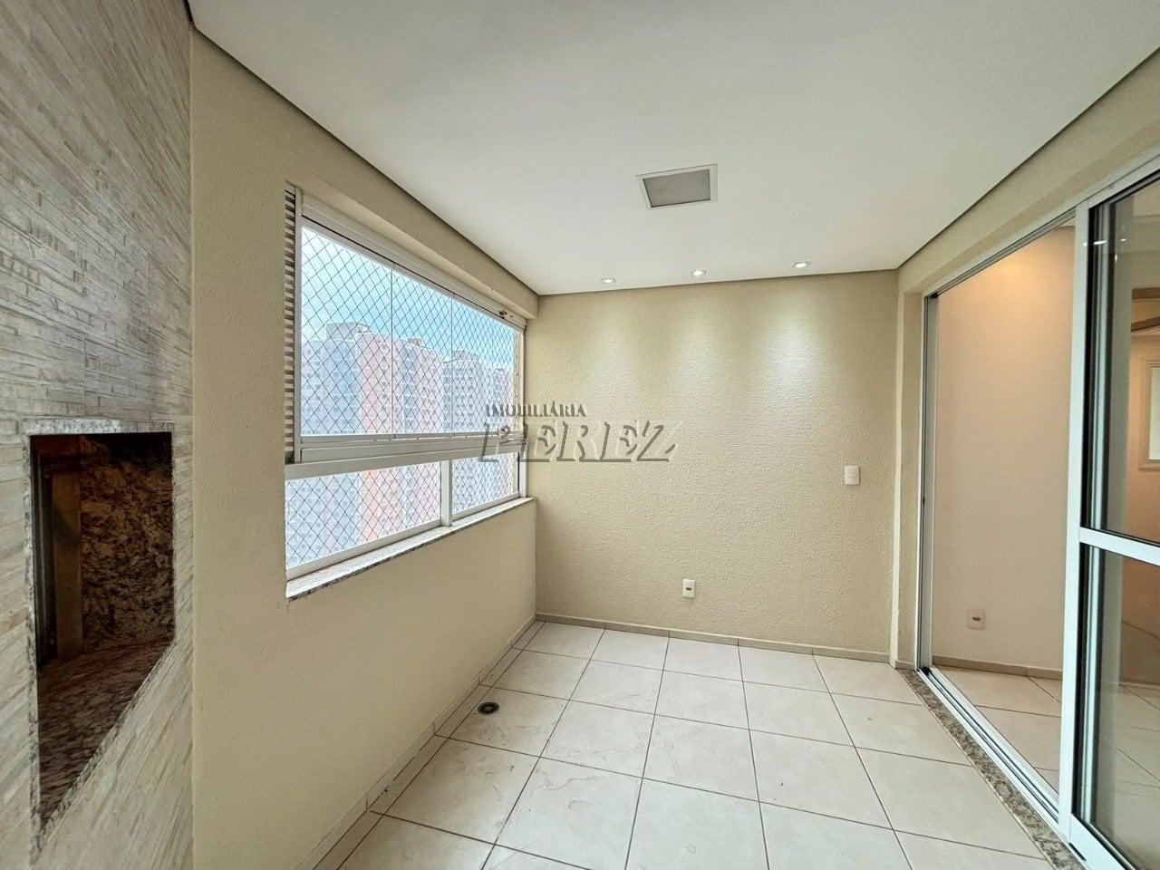 Apartamento à venda e locação no Edifício Vivere Palhano, na região sul de Londrina