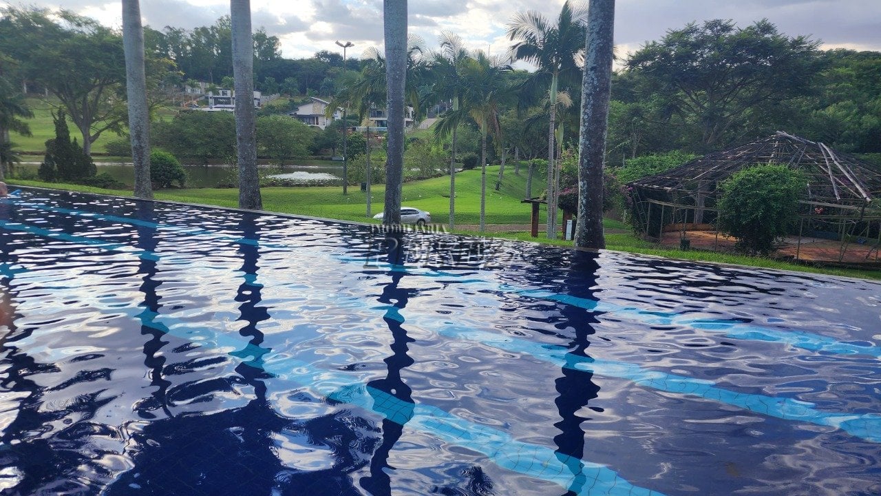 Terreno à venda no Terras de Canaã Home Resort em Cambé