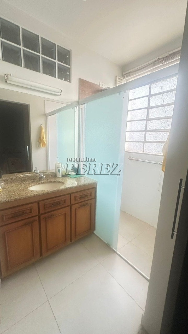 Apartamento à venda no Edifício Santa Mônica - Centro de Londrina