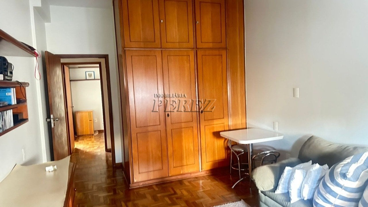 Apartamento à venda no Edifício Santa Mônica - Centro de Londrina
