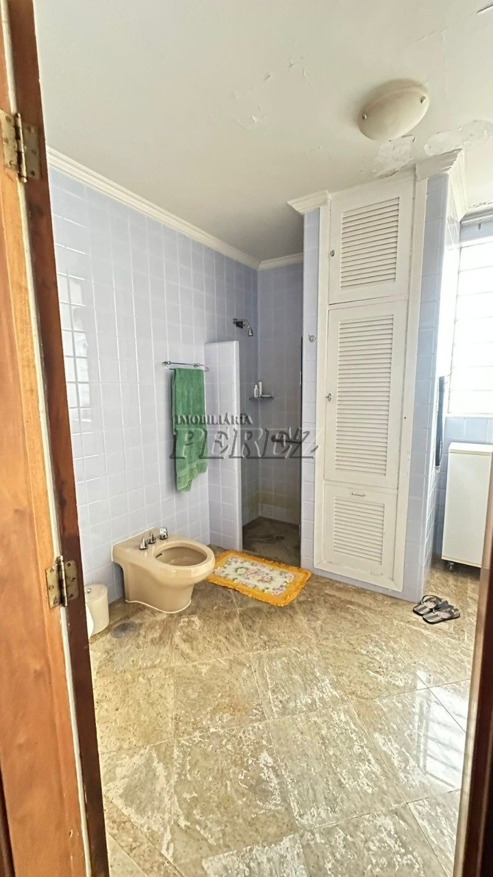 Apartamento à venda no Edifício Santa Mônica - Centro de Londrina