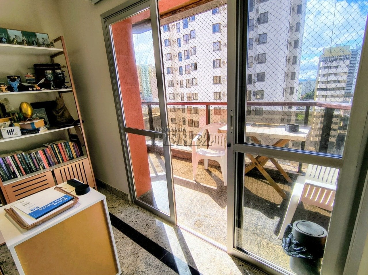 Apartamento à venda no Edifício Concorde - Centro de Londrina