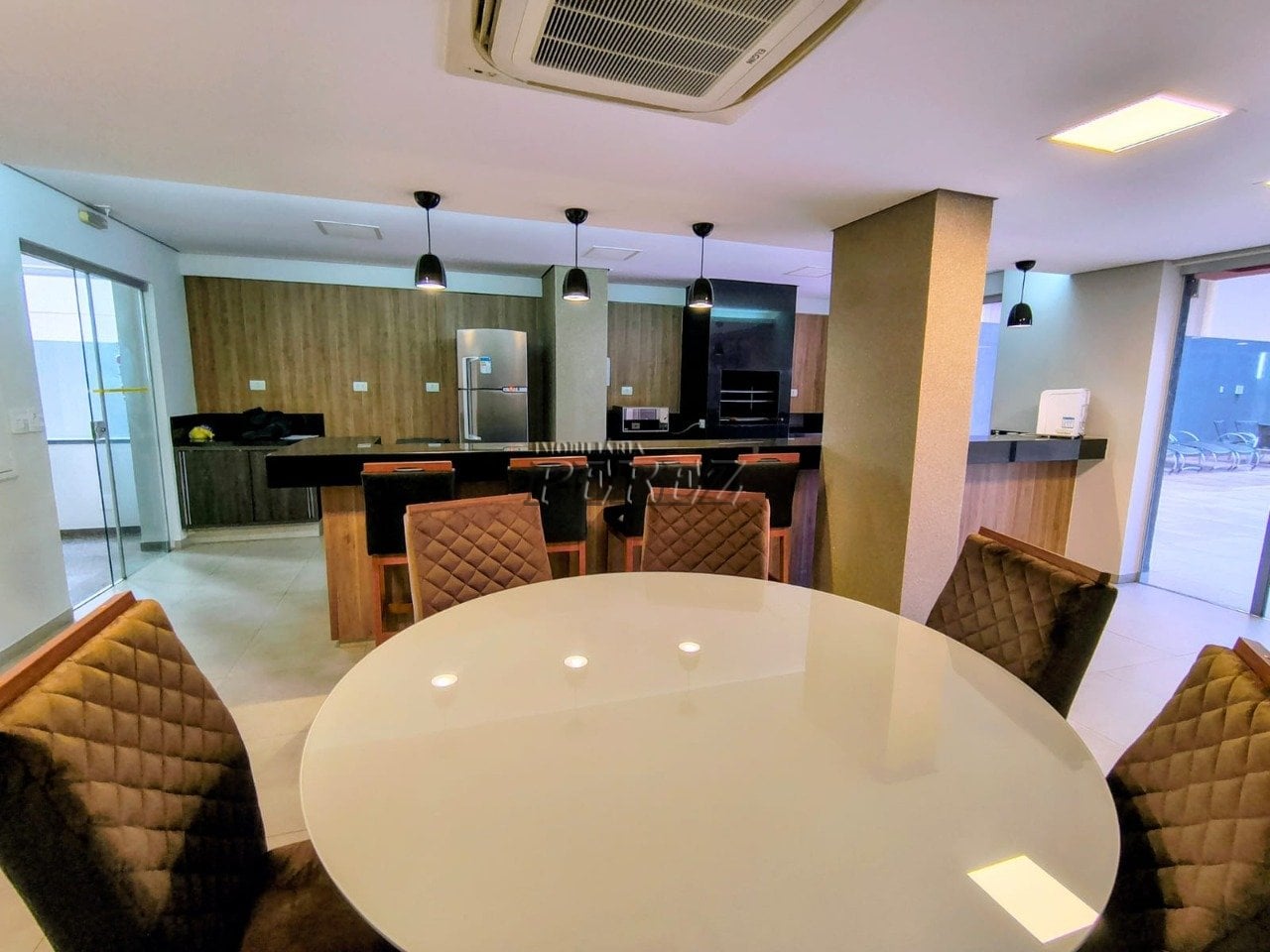 Apartamento à venda no Edifício Concorde - Centro de Londrina