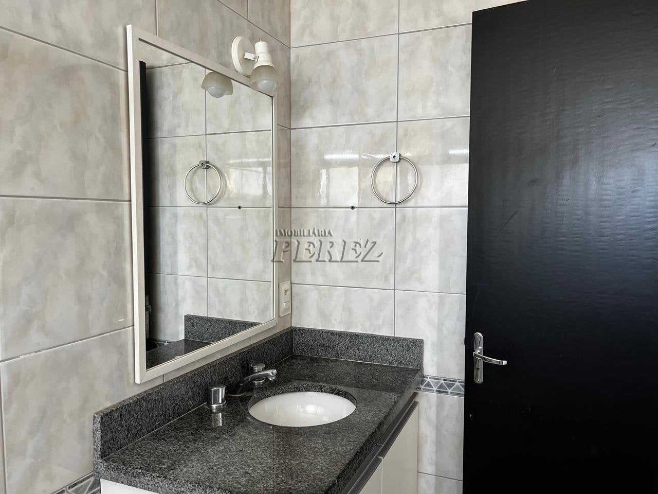 Apartamento à venda no Edifício Ilha de Malta - Centro de Londrina
