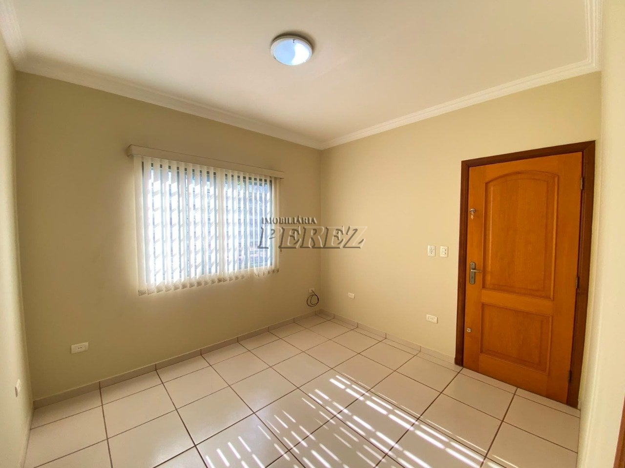 Sobrado para alugar no Jardim Shangri-lá B - Região oeste de Londrina