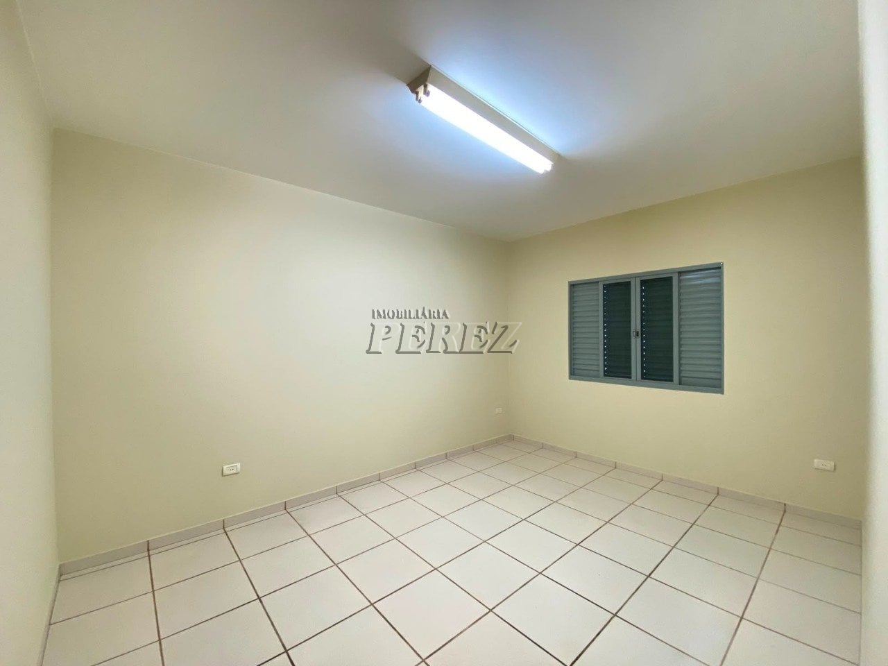 Sobrado para alugar no Jardim Shangri-lá B - Região oeste de Londrina