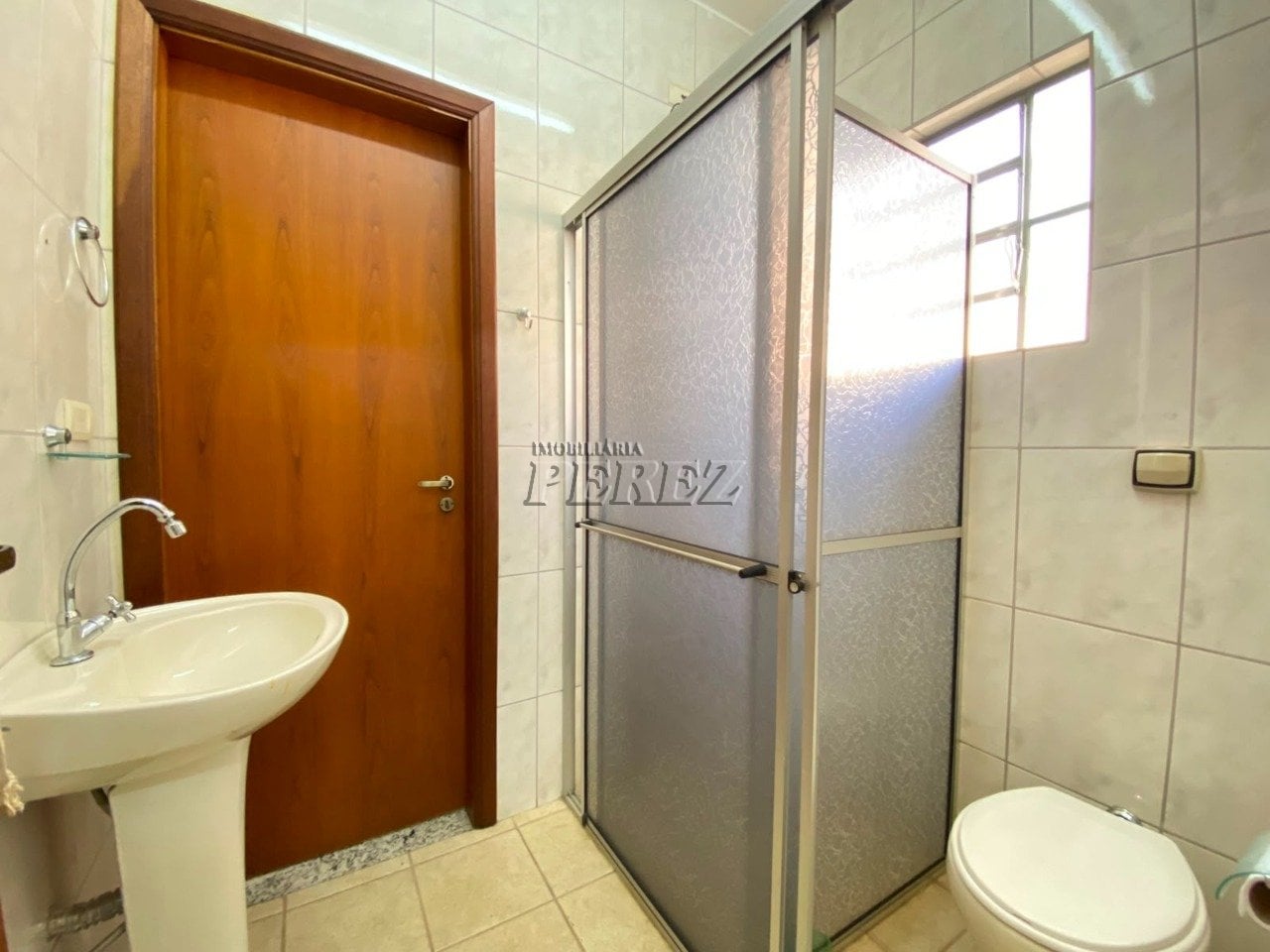 Sobrado para alugar no Jardim Shangri-lá B - Região oeste de Londrina