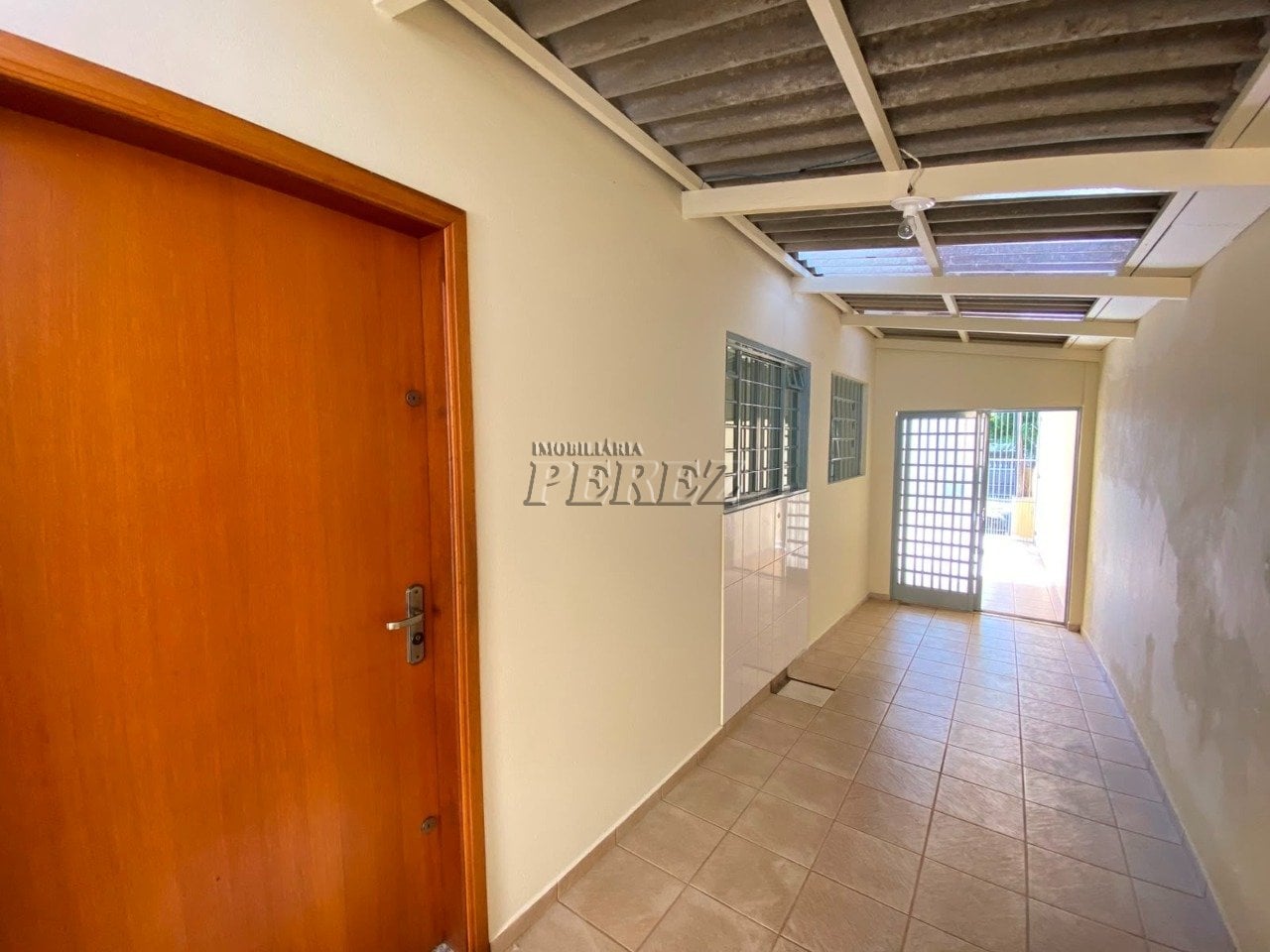 Sobrado para alugar no Jardim Shangri-lá B - Região oeste de Londrina