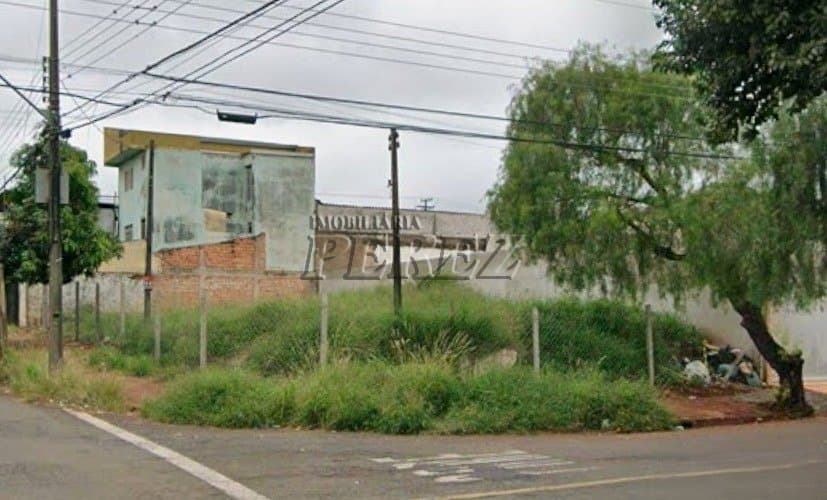 Terreno à venda no Jardim Leonor, região oeste de Londrina