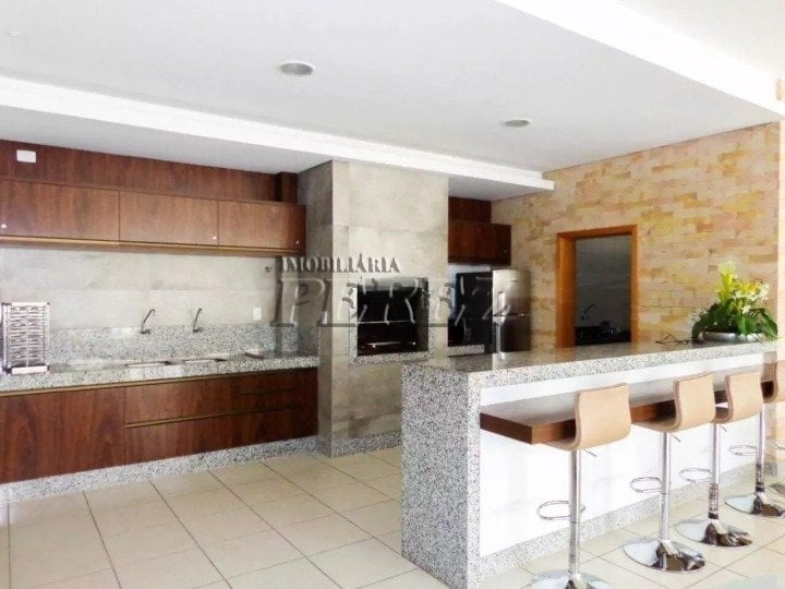 Apartamento à venda no Torres da Inglaterra no Vale dos Tucanos, região sul de Londrina