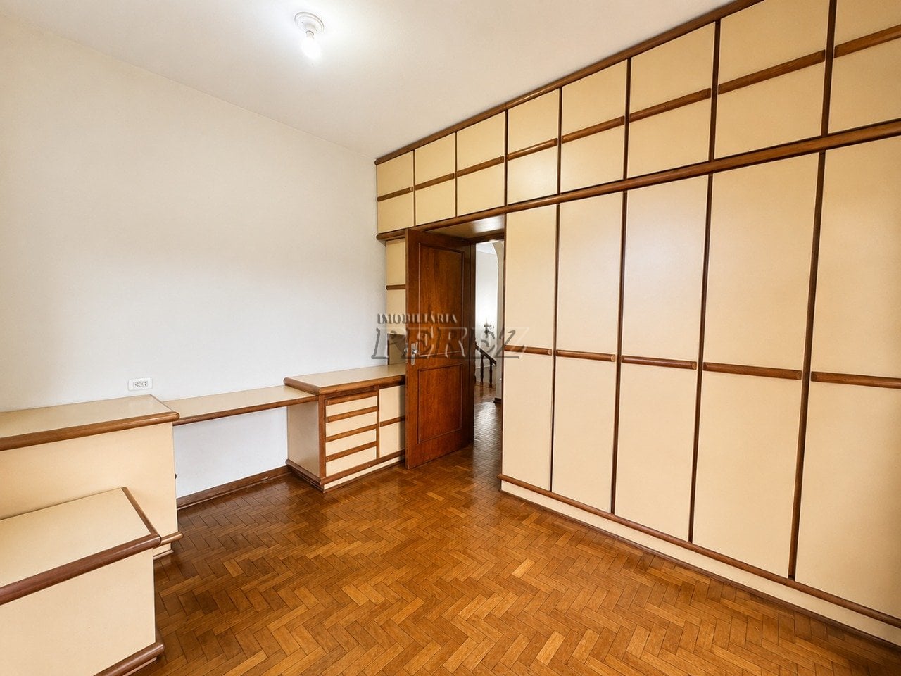 Casa para alugar na região leste de Londrina - Dom Pedro I