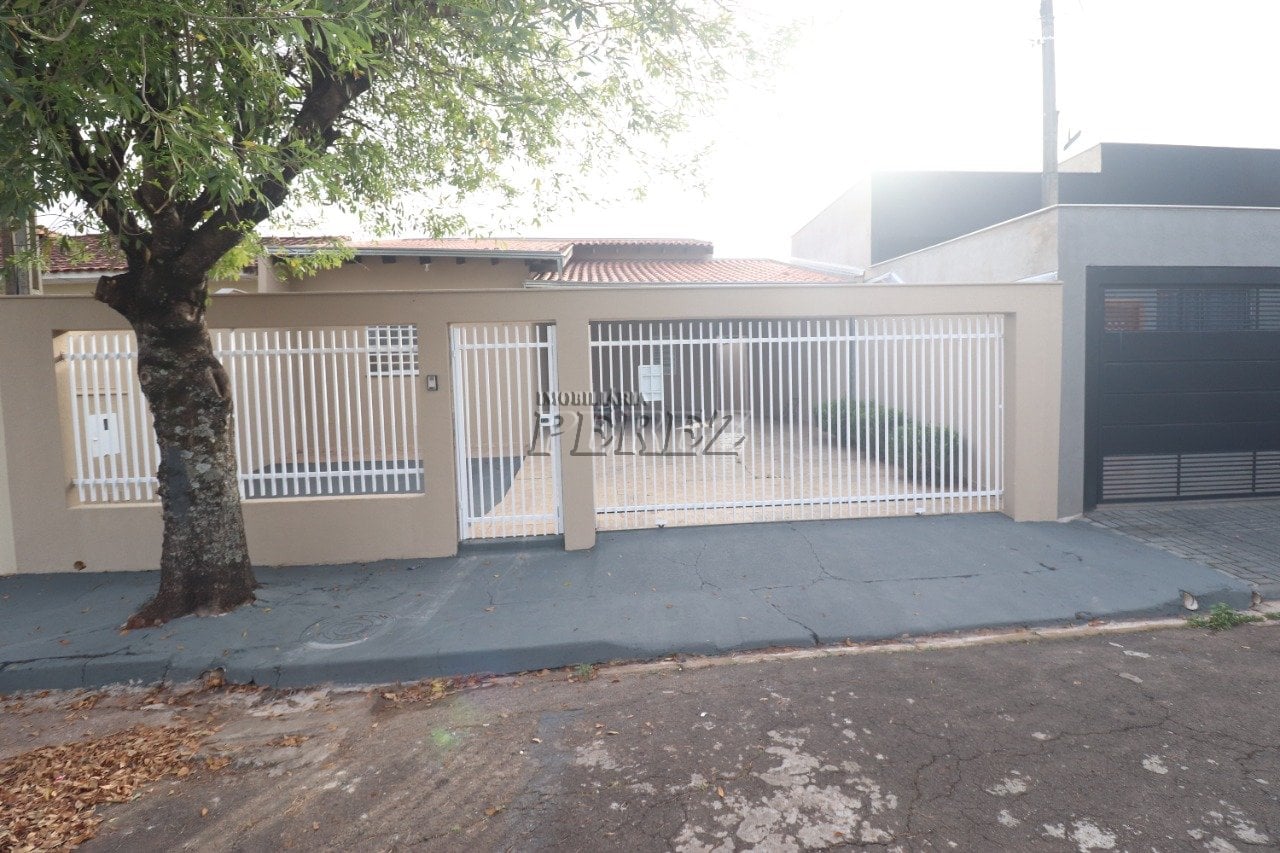 Casa à venda no Jardim do Leste, região leste de Londrina