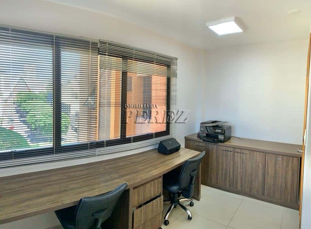 Sala comercial à venda no Edifício Oscar Fuganti - Região central de Londrina — foto principal