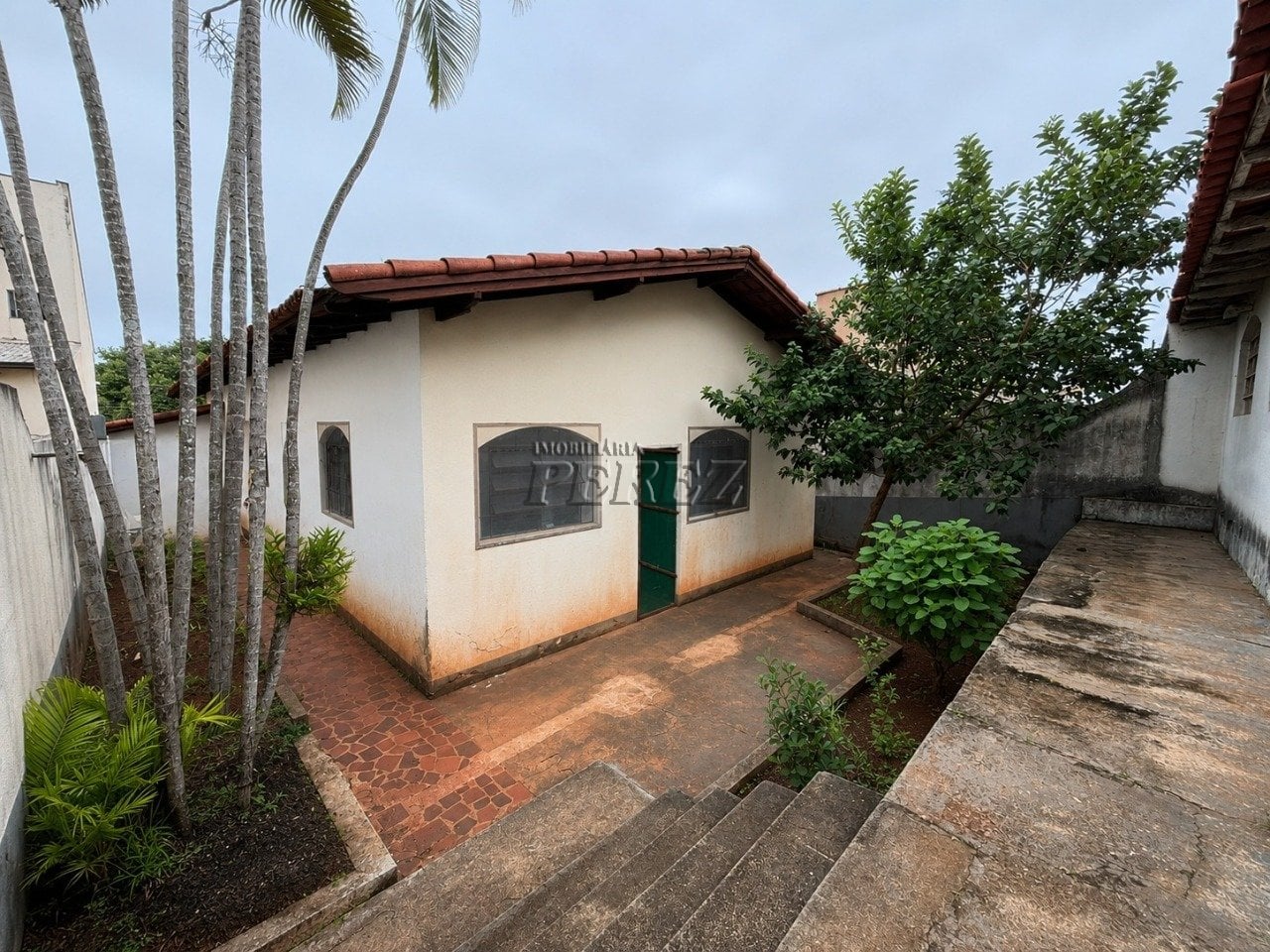 Sobrado à venda no Jardim Presidente - Região oeste de Londrina