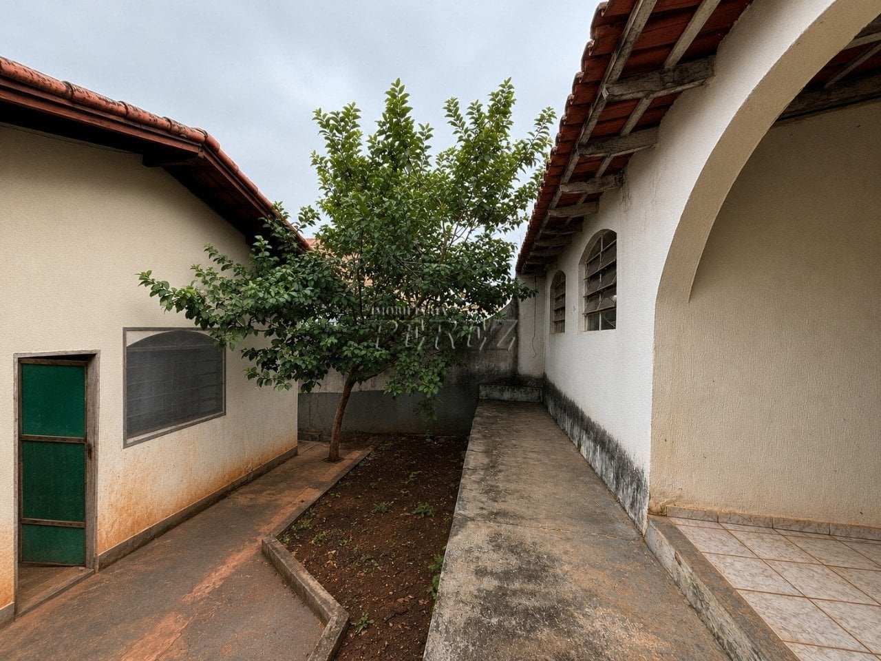 Sobrado à venda no Jardim Presidente - Região oeste de Londrina