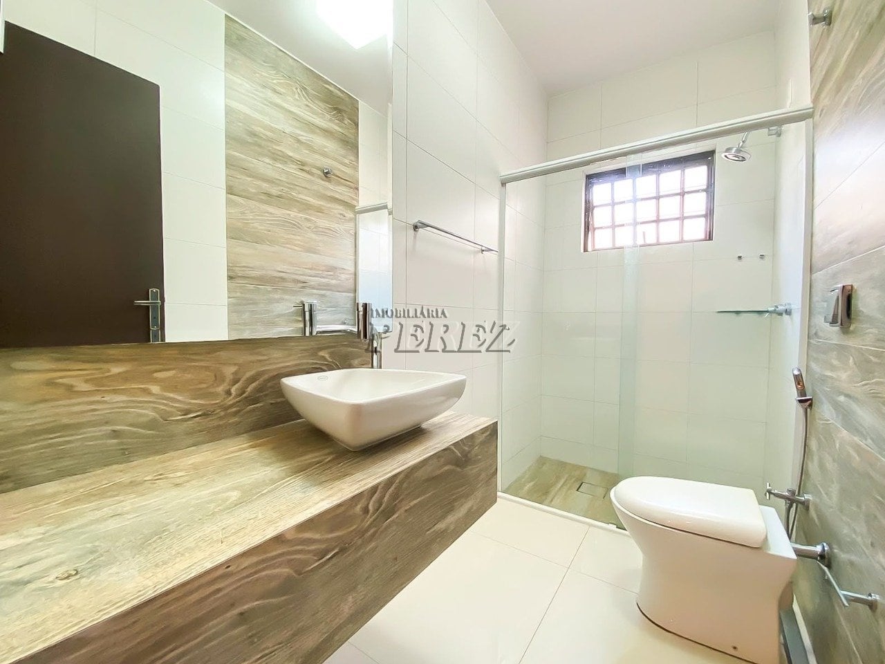 Casa para alugar próximo da Av. Castelo Branco - Região Oeste de Londrina