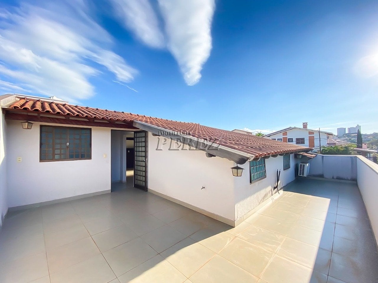 Casa para alugar próximo da Av. Castelo Branco - Região Oeste de Londrina