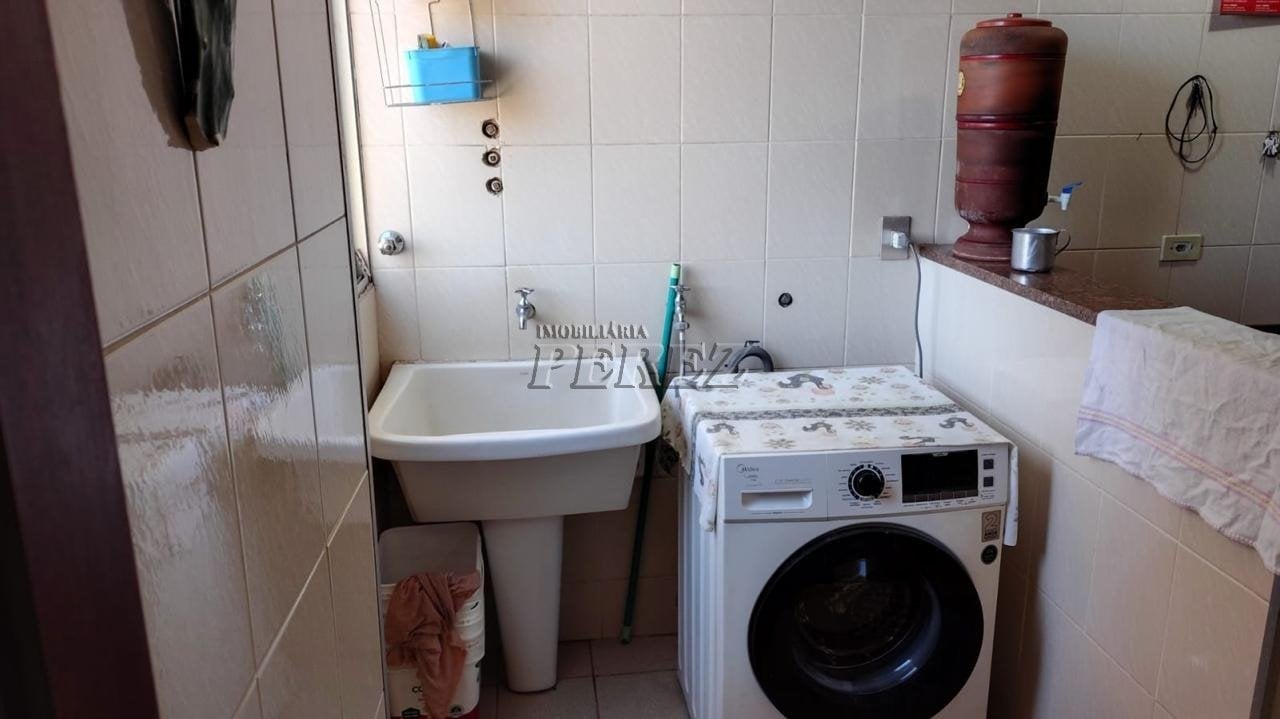 Apartamento à venda no Edifício Terra Dourada - Centro de Londrina