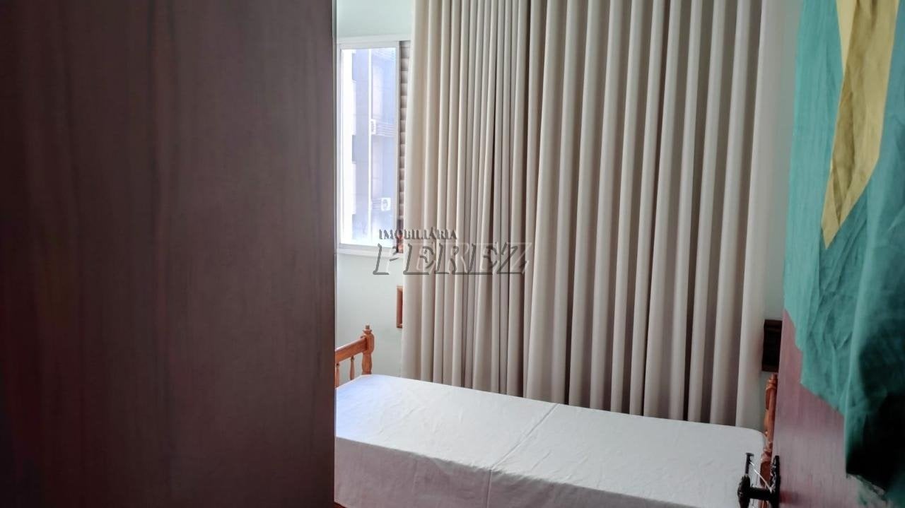 Apartamento à venda no Edifício Terra Dourada - Centro de Londrina