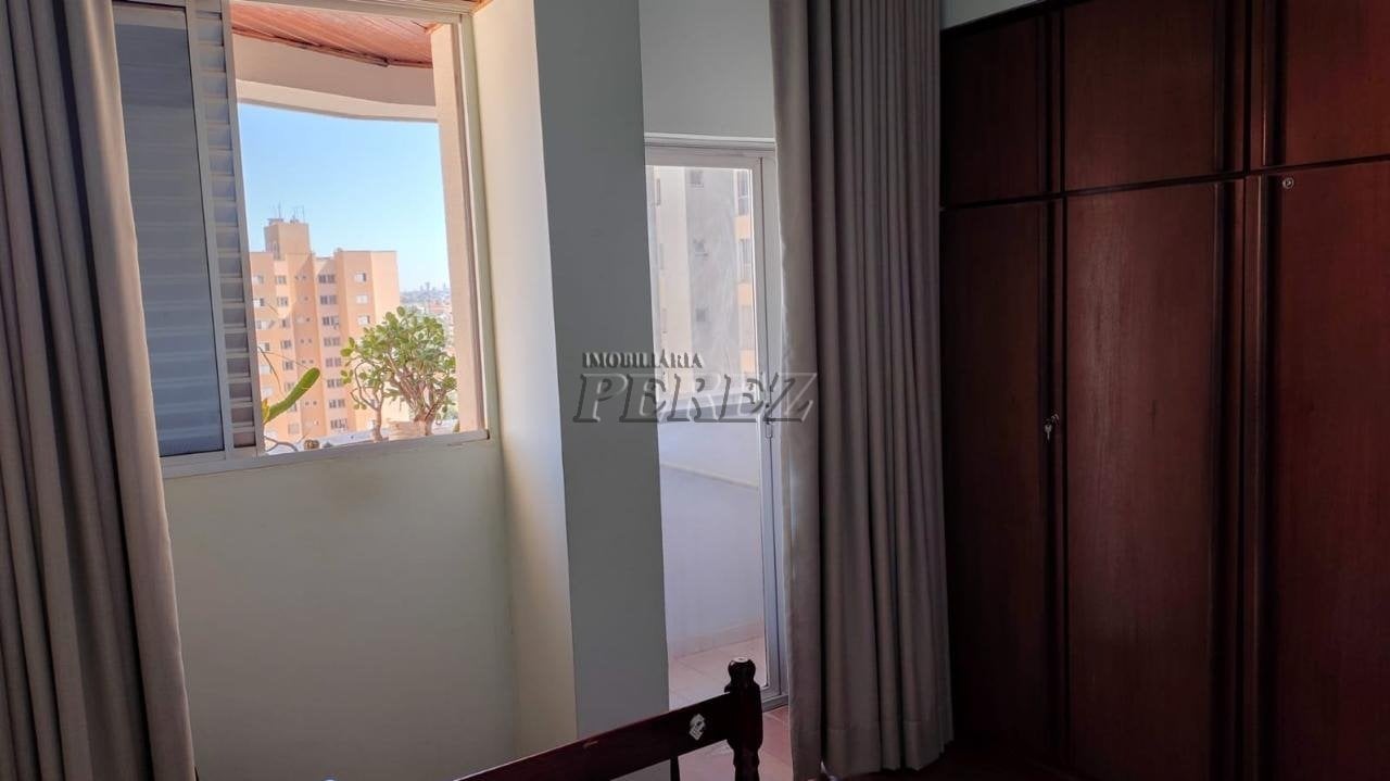 Apartamento à venda no Edifício Terra Dourada - Centro de Londrina