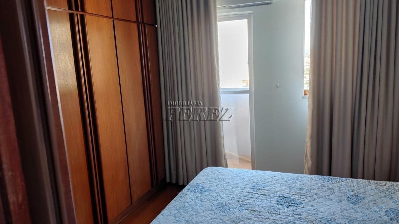 Apartamento à venda no Edifício Terra Dourada - Centro de Londrina