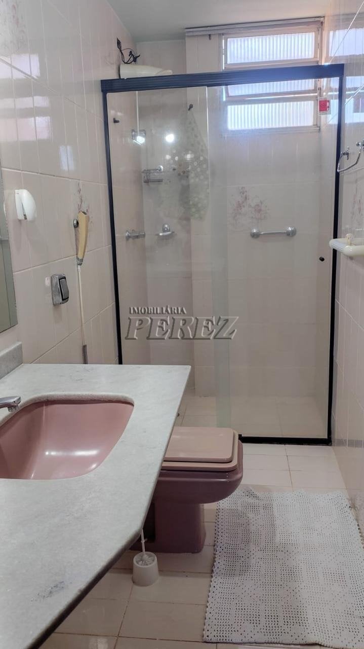 Apartamento à venda no Edifício Terra Dourada - Centro de Londrina