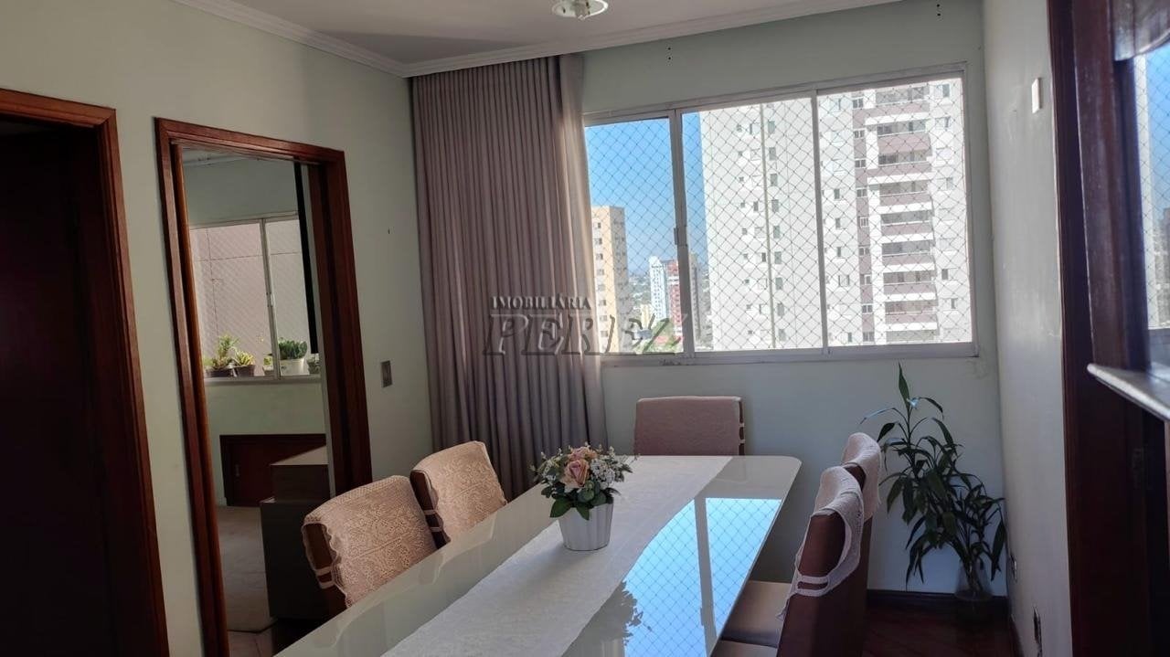 Apartamento à venda no Edifício Terra Dourada - Centro de Londrina