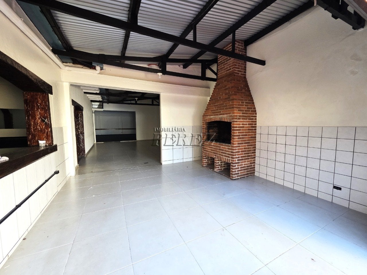 Imóvel comercial para alugar na Av. Tiradentes - Região oeste de Londrina