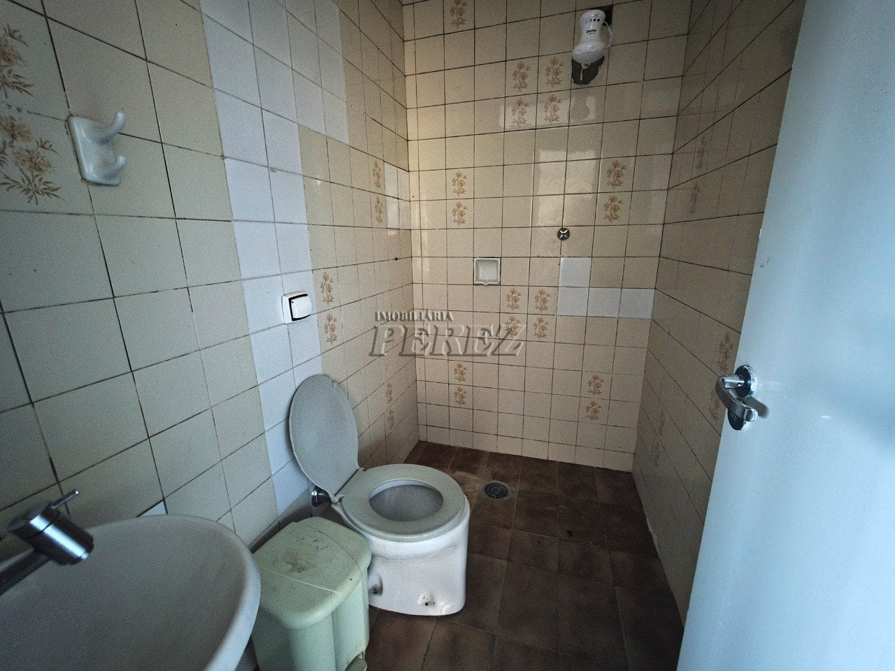 Imóvel comercial para alugar na Av. Tiradentes - Região oeste de Londrina