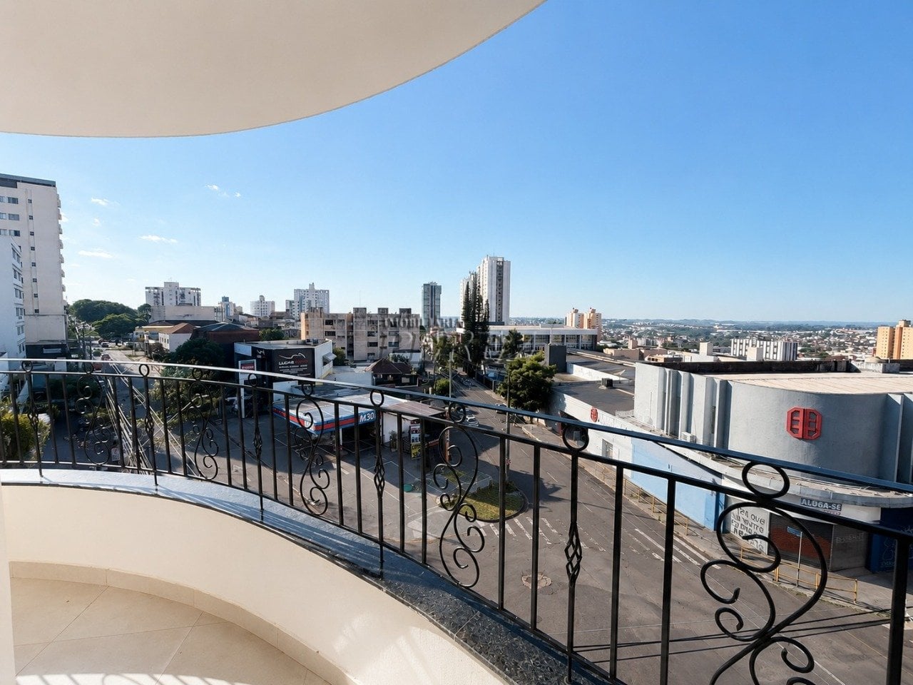Sala comercial para alugar no Edifício Rafíh - Centro de Londrina