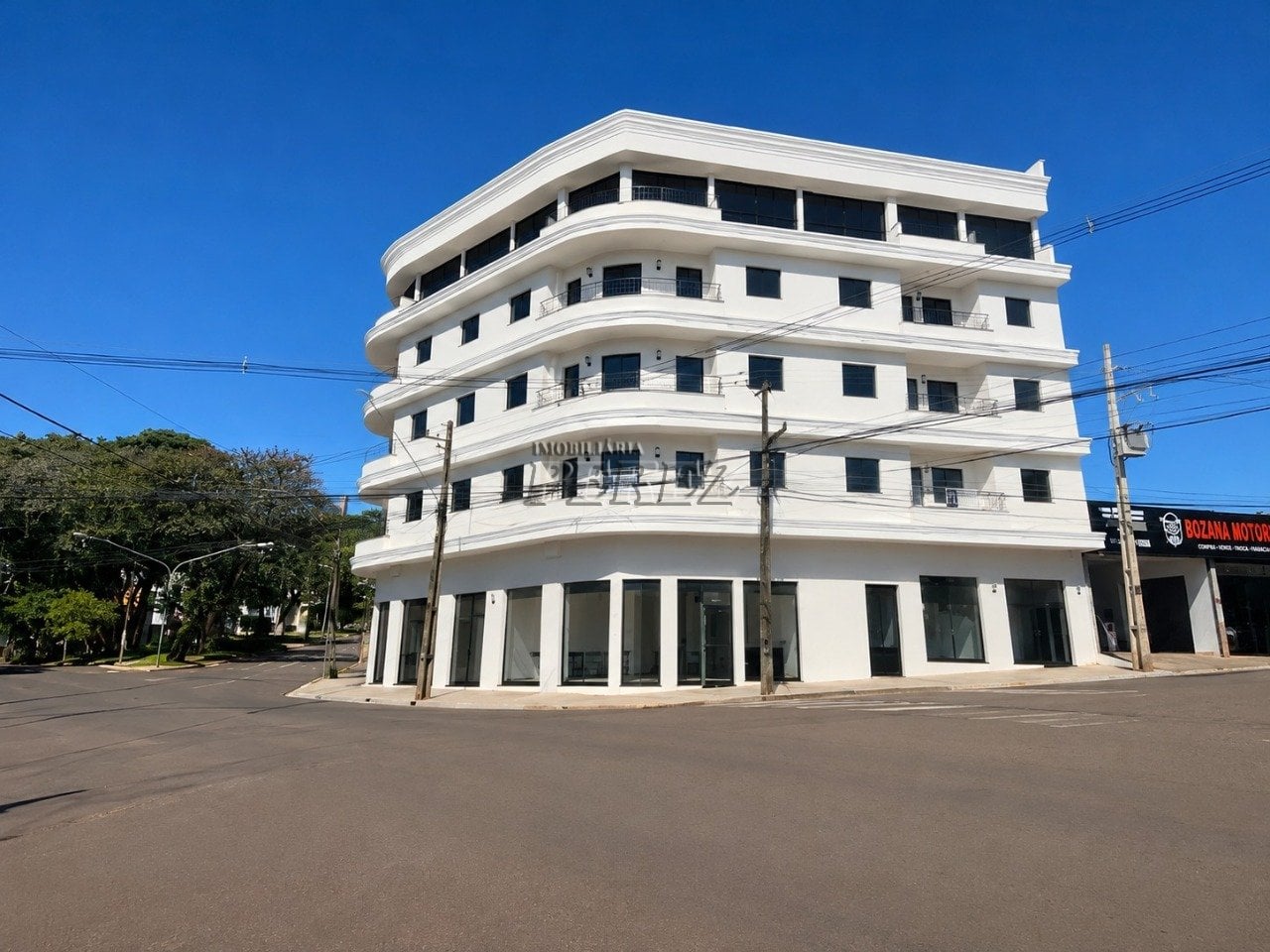 Sala comercial para alugar no Edifício Rafíh - Centro de Londrina