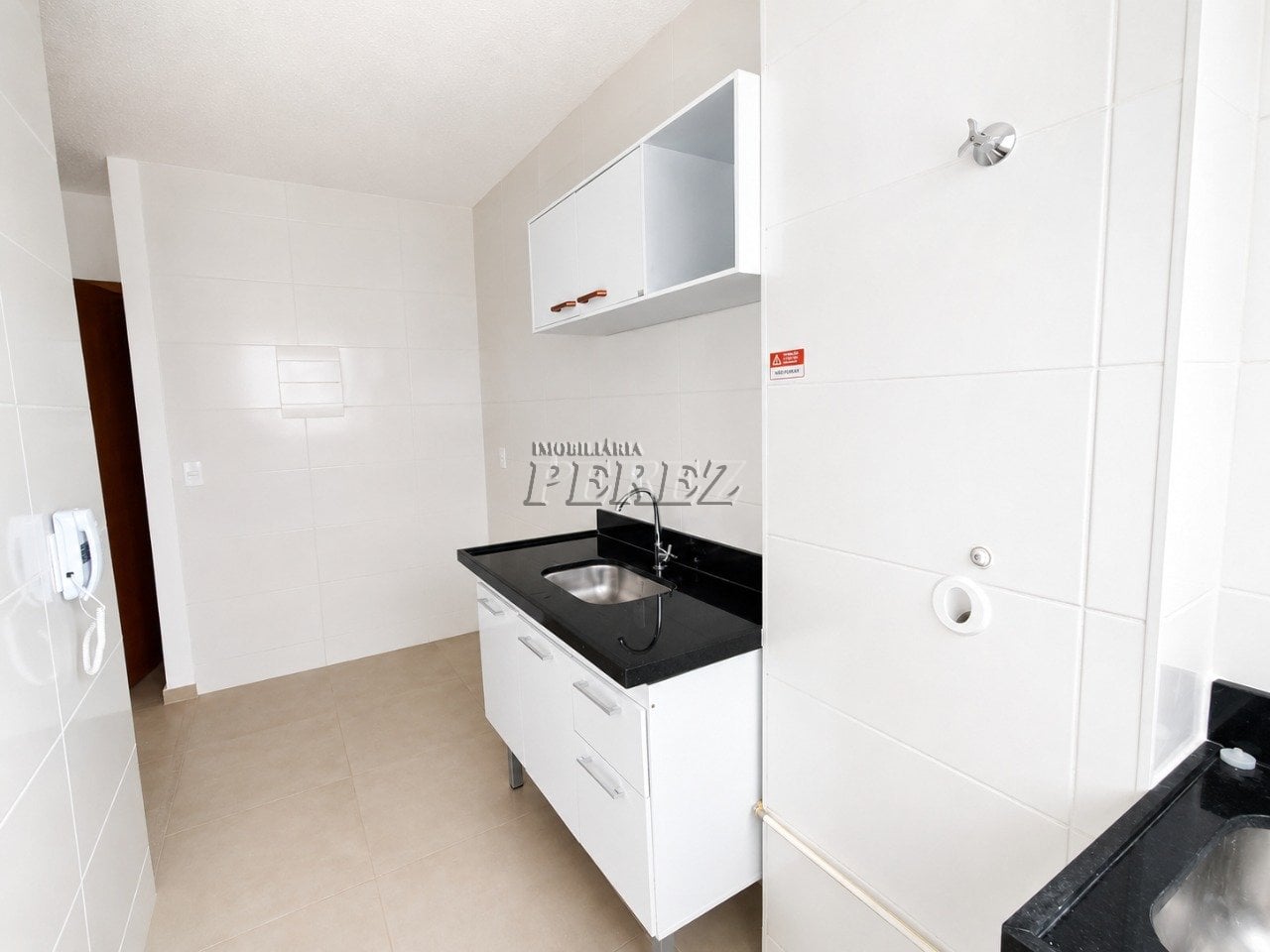 Apartamento novo para locação no Edifício Lake Picasso, localizado na Região Leste de Londrina.