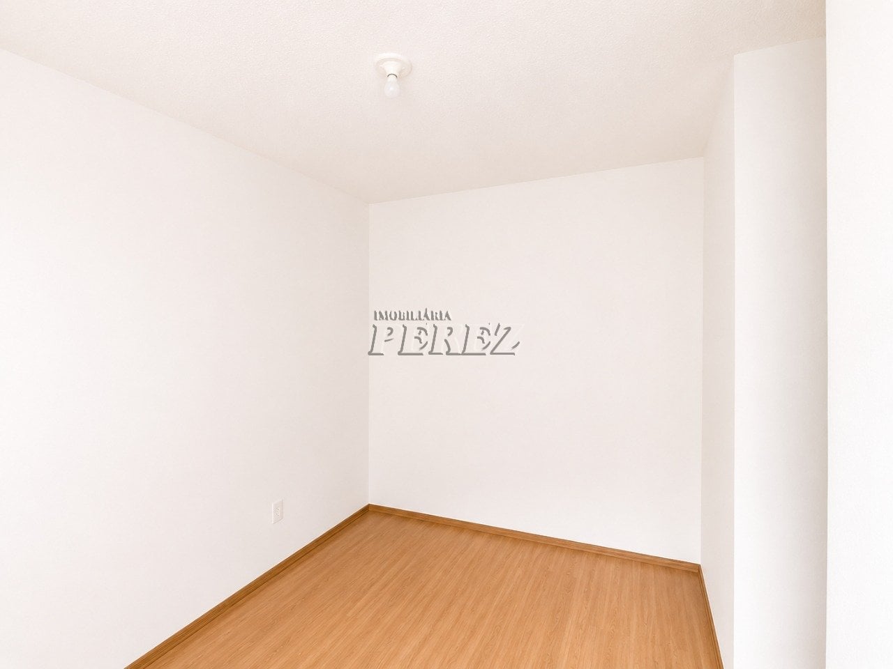 Apartamento novo para locação no Edifício Lake Picasso, localizado na Região Leste de Londrina.
