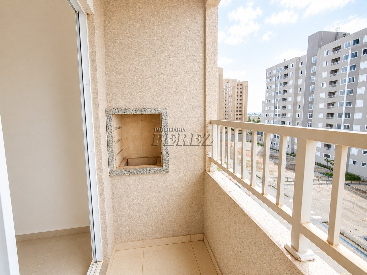 Apartamento novo para locação no Edifício Lake Picasso, localizado na Região Leste de Londrina.