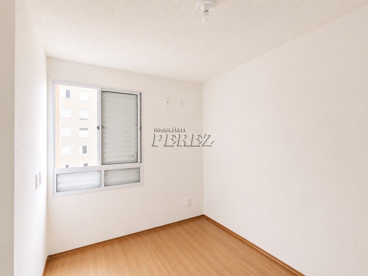 Apartamento novo para locação no Edifício Lake Picasso, localizado na Região Leste de Londrina.