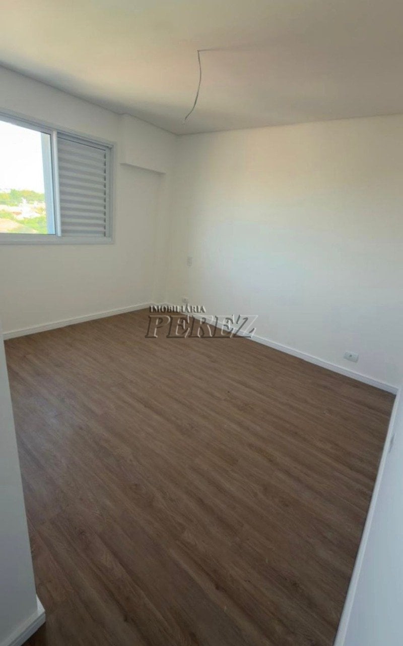 Apartamento à venda no Edifício José Medeiros - Região leste de Londrina